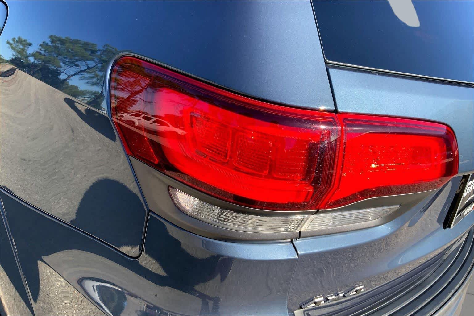 Used 2020 Slate Blue Pearlcoat Jeep Limited X image 29