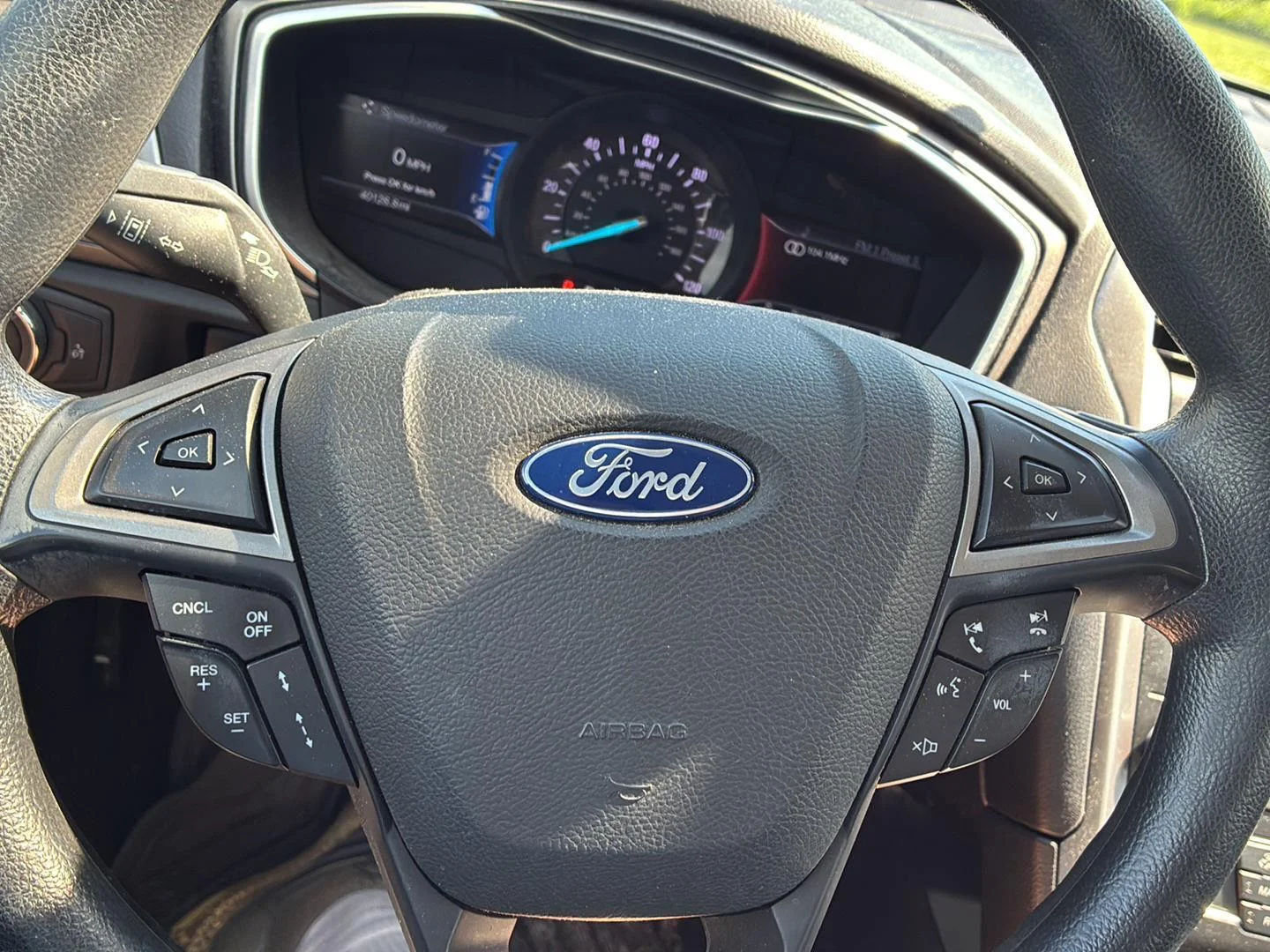 Used 2019 Oxford White Ford  image 5