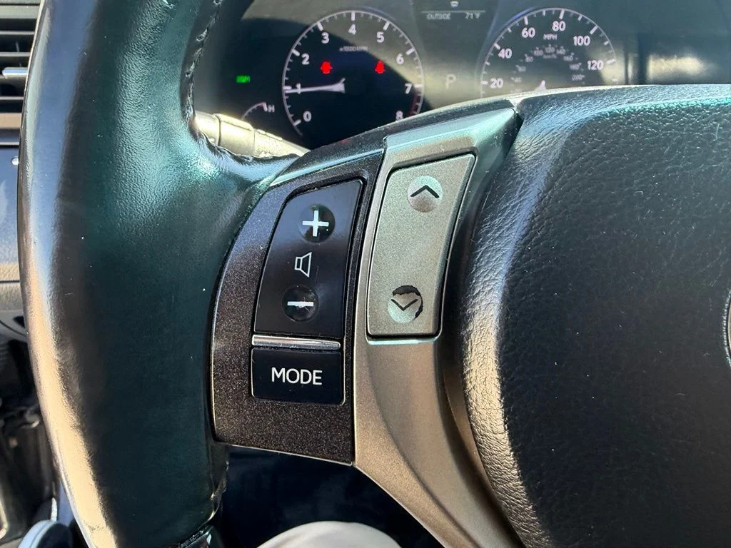 Used 2015 Black Lexus 350 image 17
