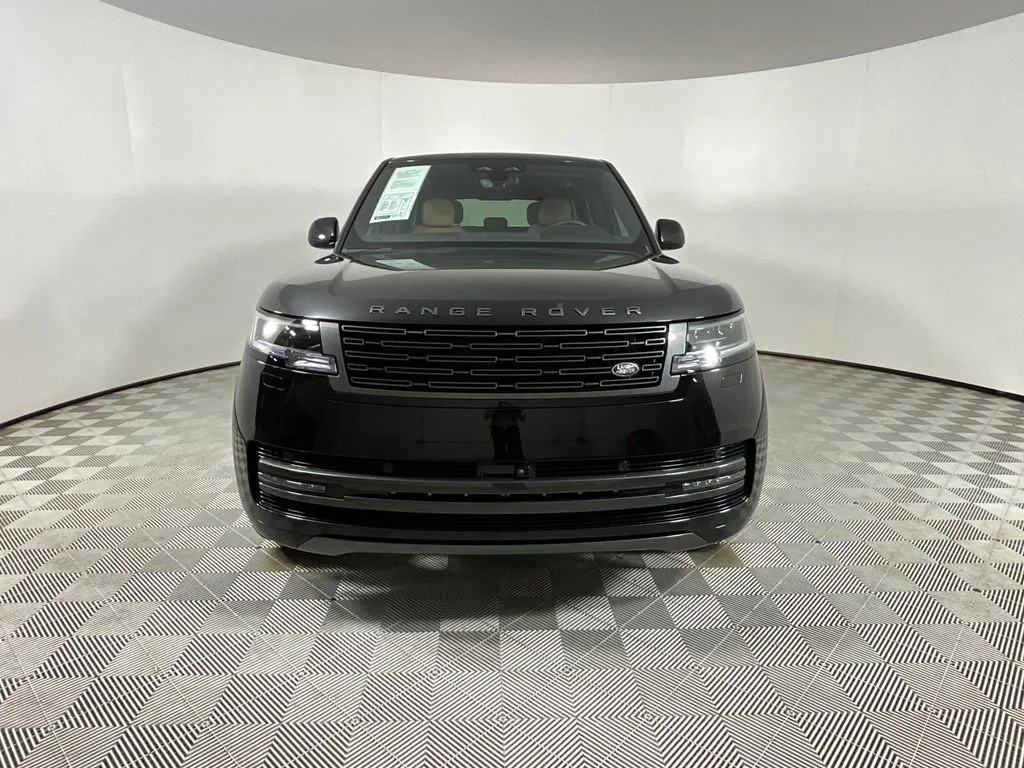 Used 2024 Black Land Rover SE image 8