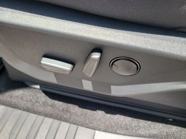 New 2026 Gray Metallic Ford XLT image 21