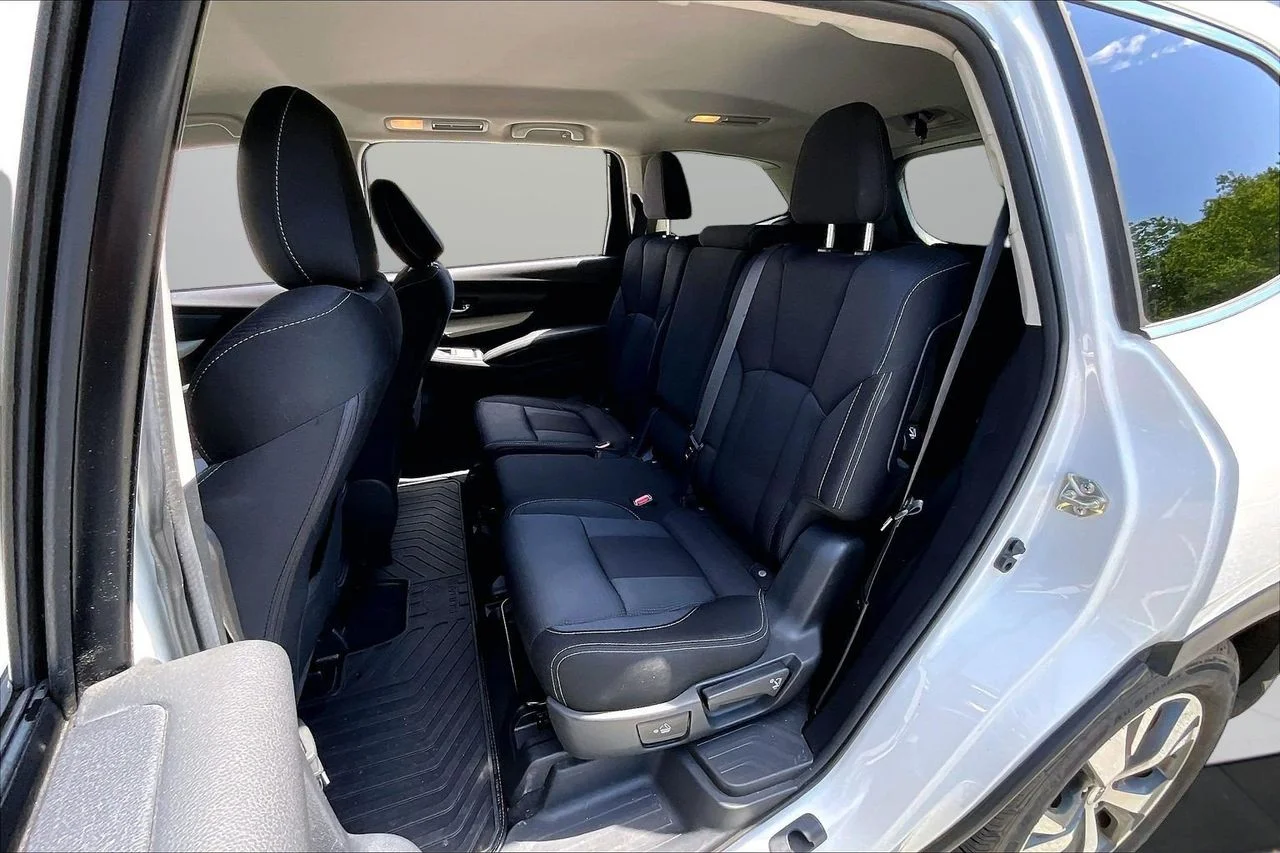 Used 2020 White Subaru Premium image 20