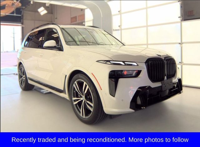 2025 BMW X7 xDrive40i