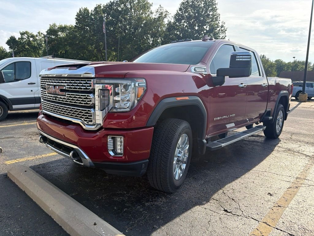 Used 2020 Red GMC Denali image 2