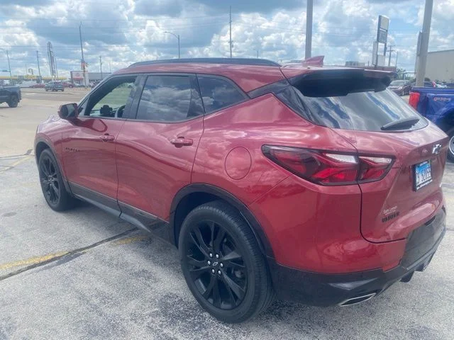 Used 2020 Cajun Red Tintcoat Chevrolet RS image 7