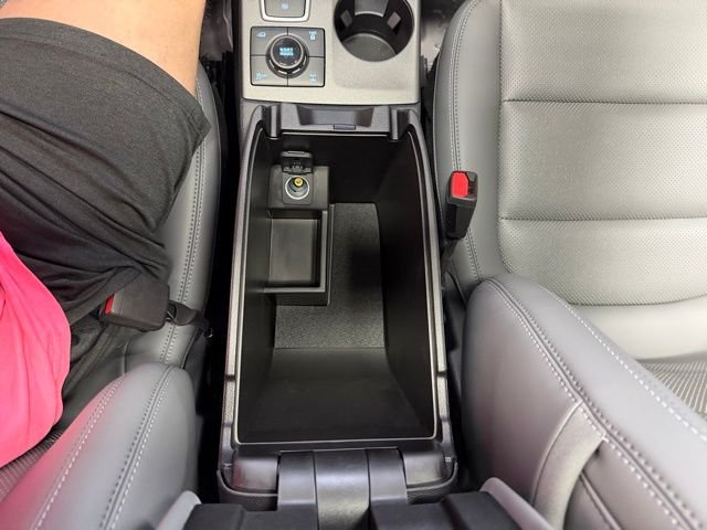 New 2025 Carbonized Gray Metallic Ford Badlands® image 37