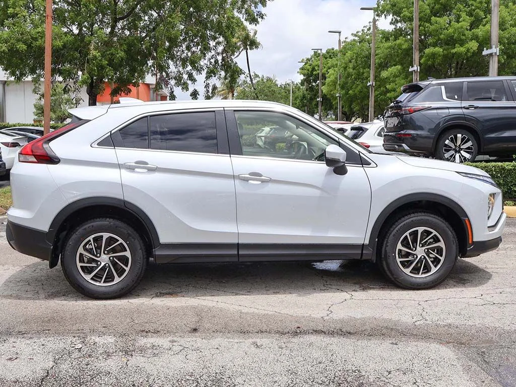 2026 Mitsubishi Eclipse Cross ES - Photo 15