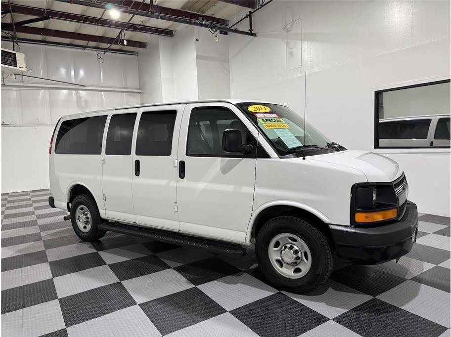 2014 Chevrolet Express Passenger LS