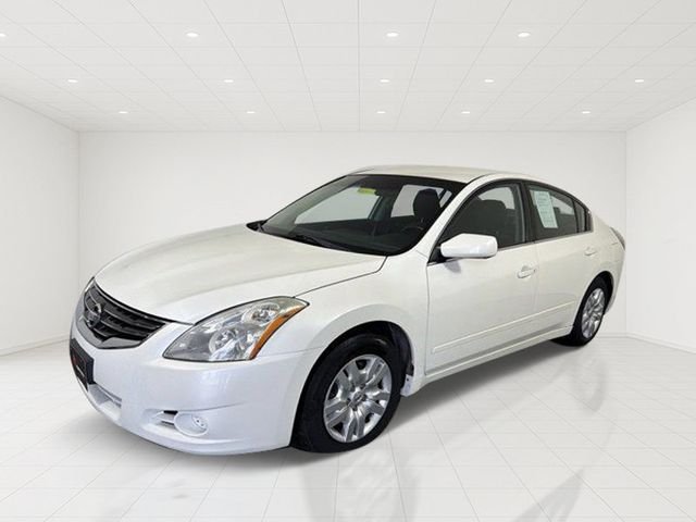 Used 2011 Nissan Altima S with VIN 1N4AL2AP7BN476504 for sale in Shakopee, Minnesota