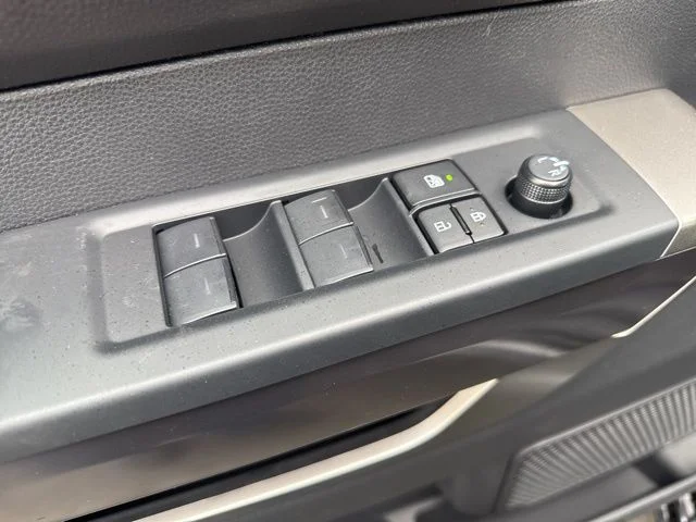 2026 Toyota Tundra SR5 - Photo 13