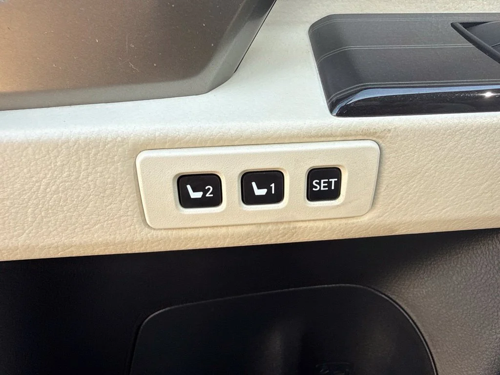 Used 2021  Lexus GX 460 Premium image 31