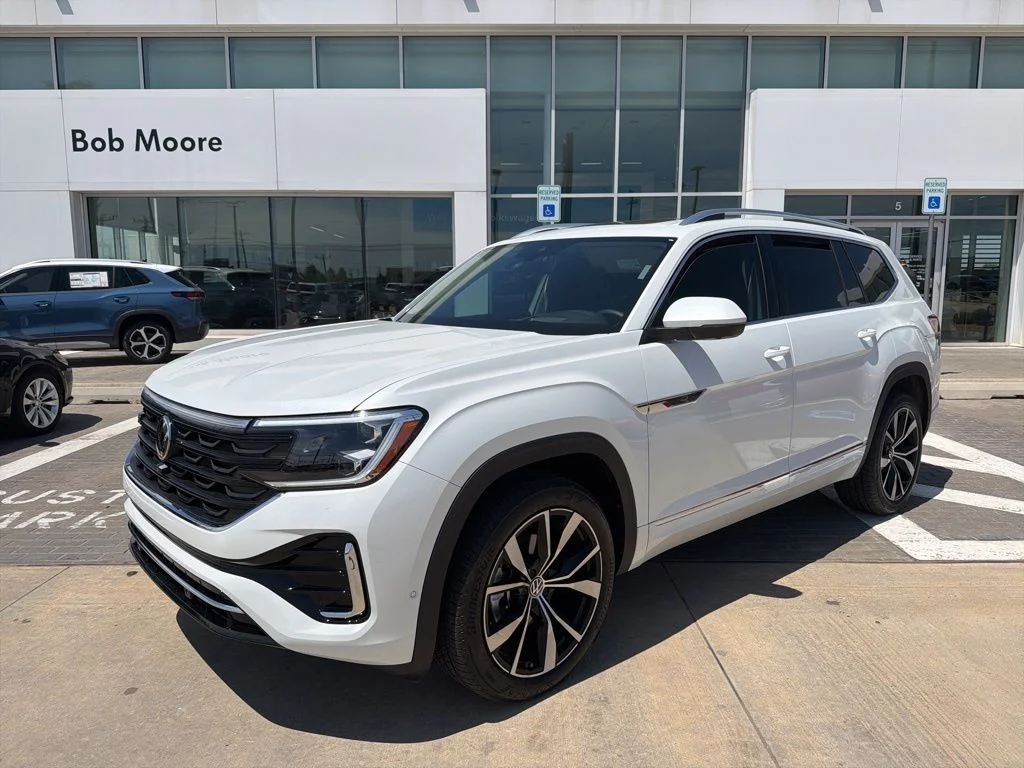2026 Volkswagen Atlas 2.0T SEL Premium R-Line 4MOTION's photo