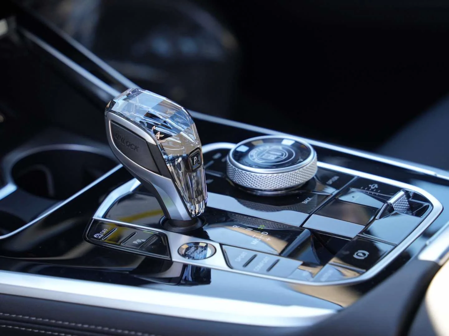 New 2026 Black Sapphire Metallic BMW ALPINA XB7 image 16