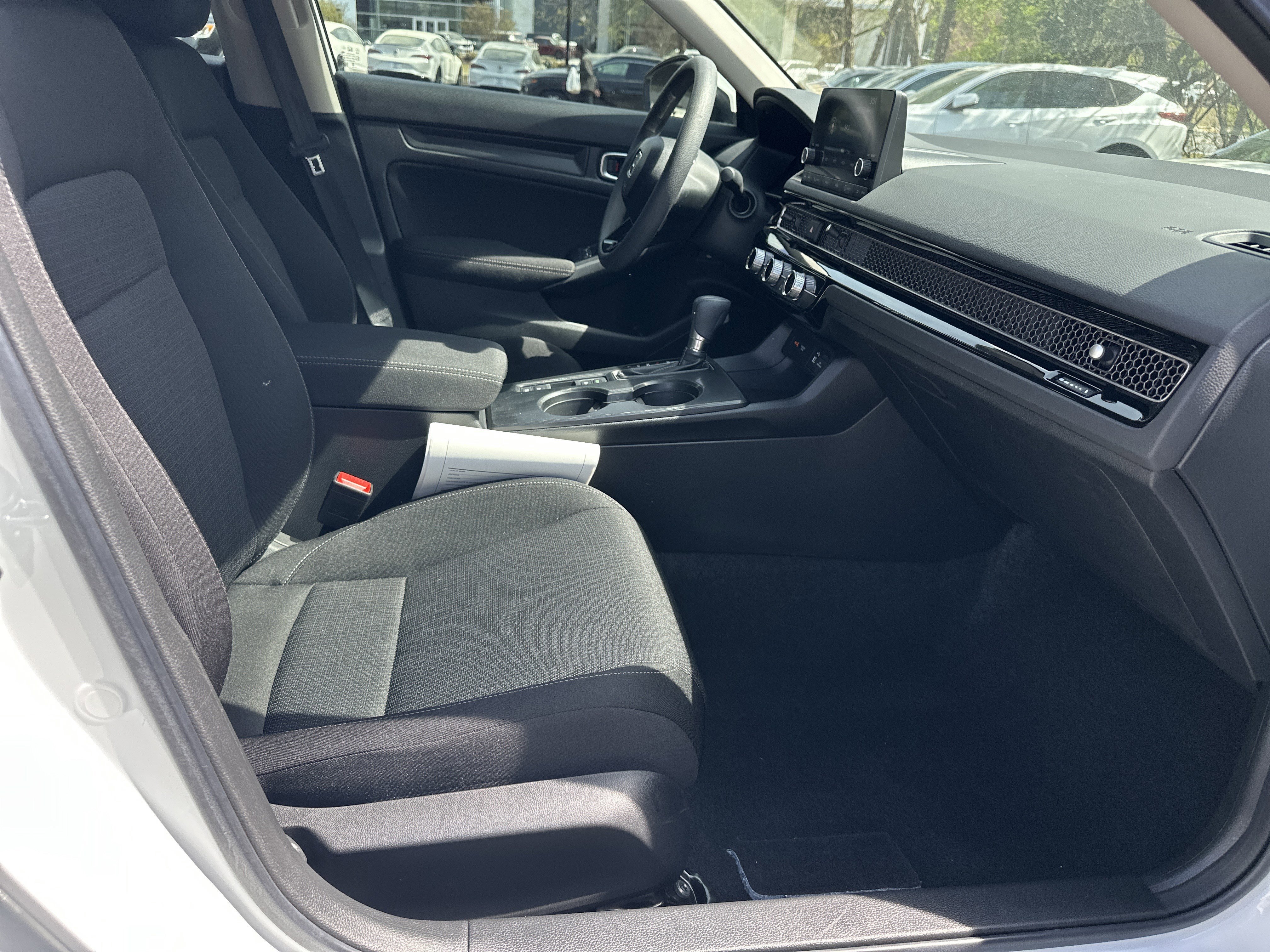 Used 2023 Platinum White Pearl Honda LX image 15