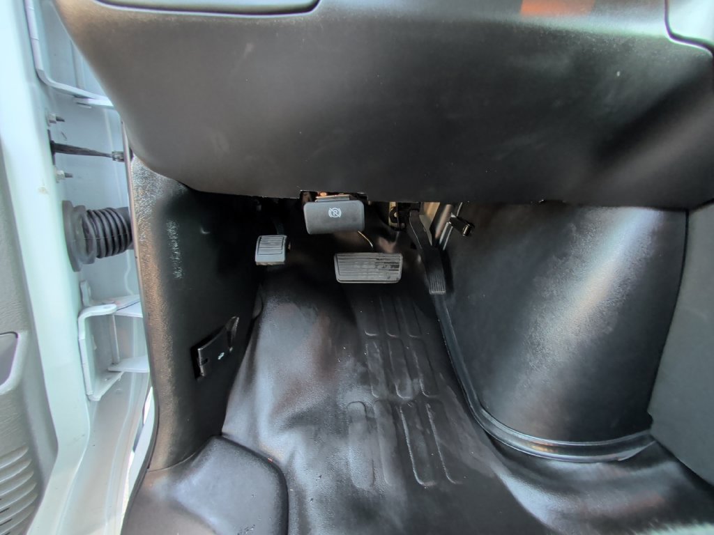 Used 2025 White GMC Work Van image 33