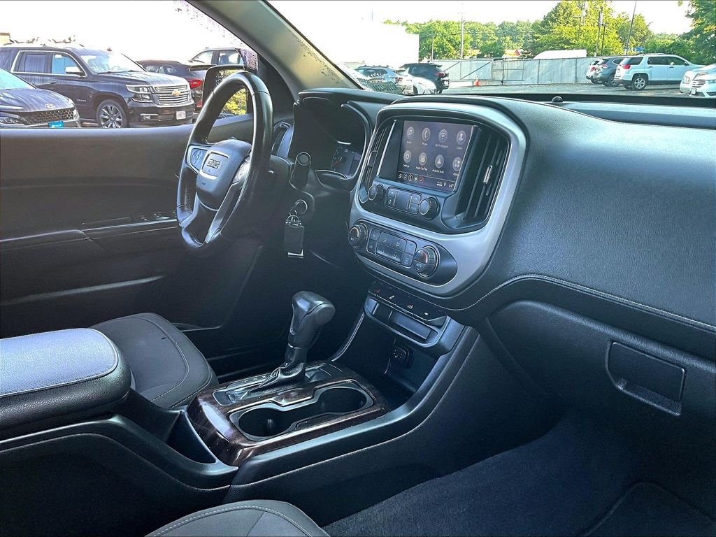 Used 2020 Gray GMC SLE1 image 21