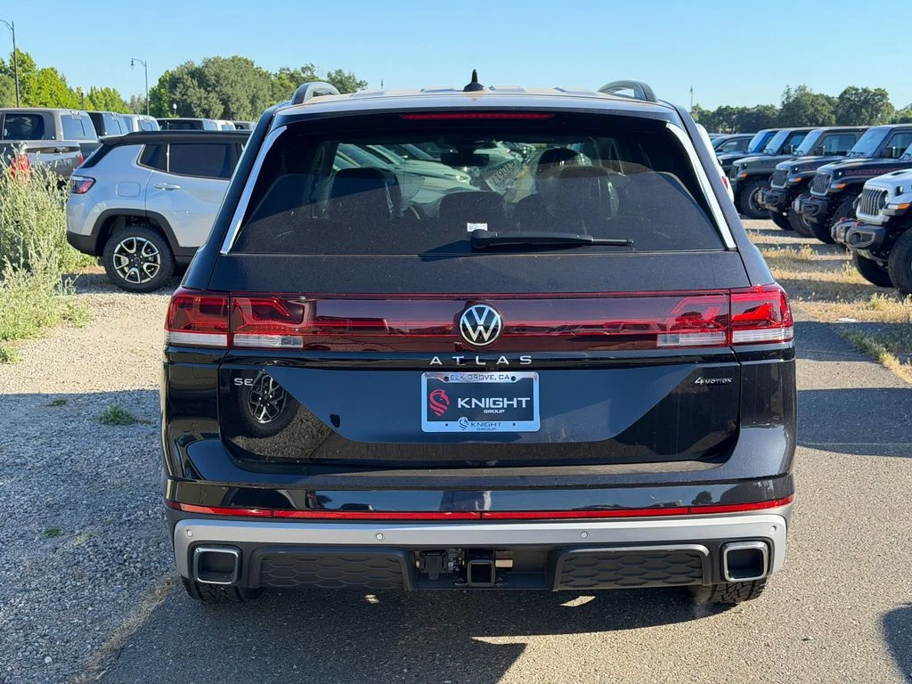 New 2026 Deep Black Pearl Volkswagen 2.0T Peak Edition image 11