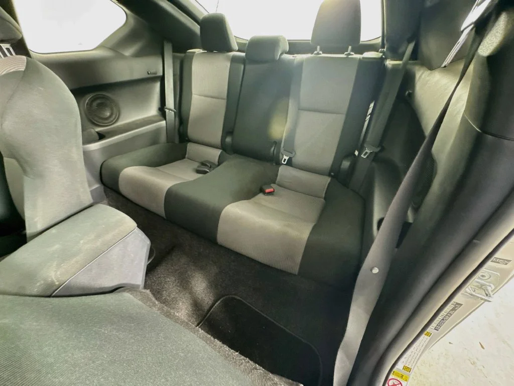 Used 2014 Classic Silver Metallic Scion Base image 27
