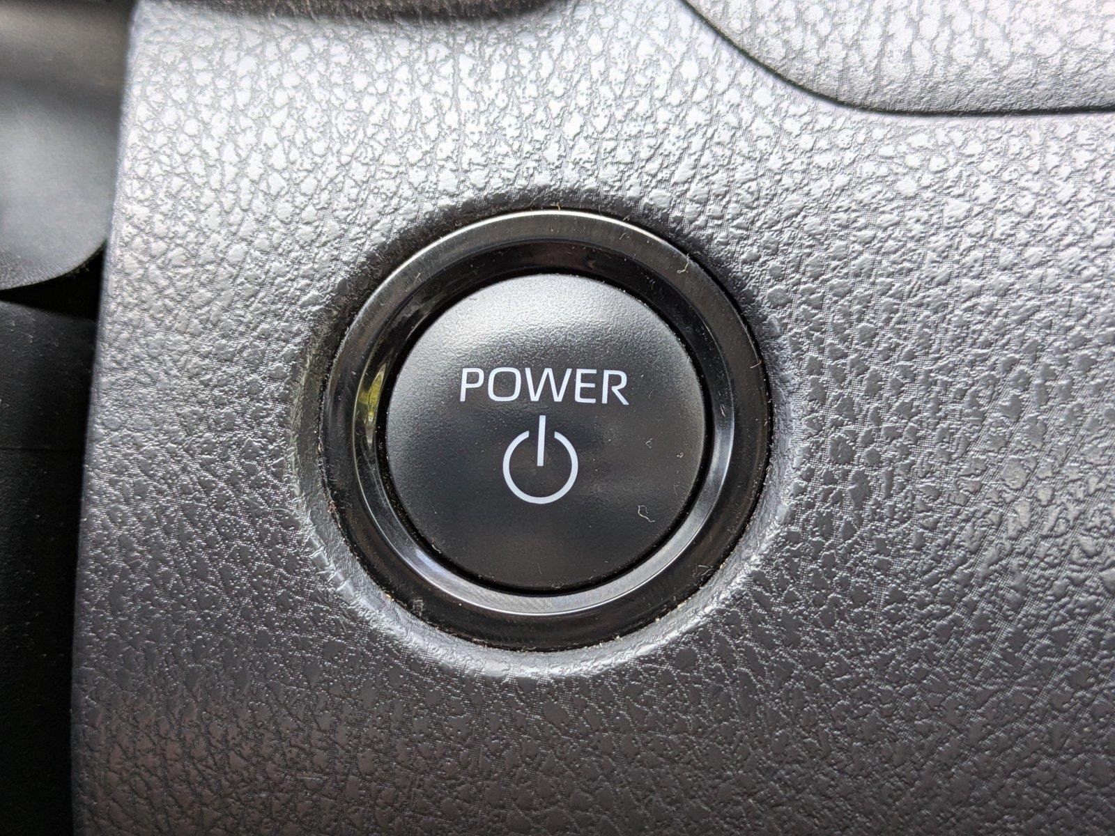 Certified Used 2025  Toyota LE image 25