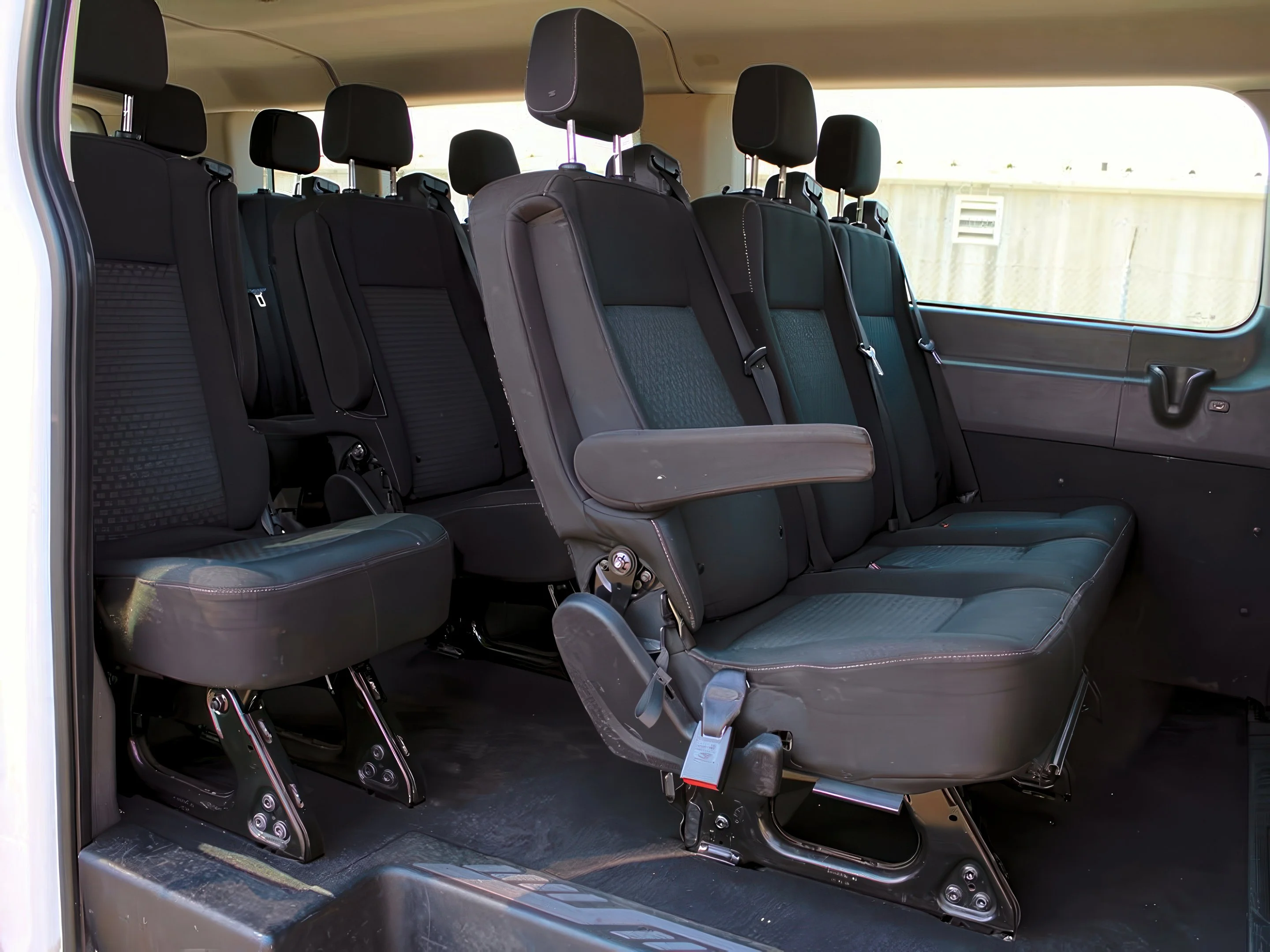 Used 2021 Oxford White Ford XLT image 25