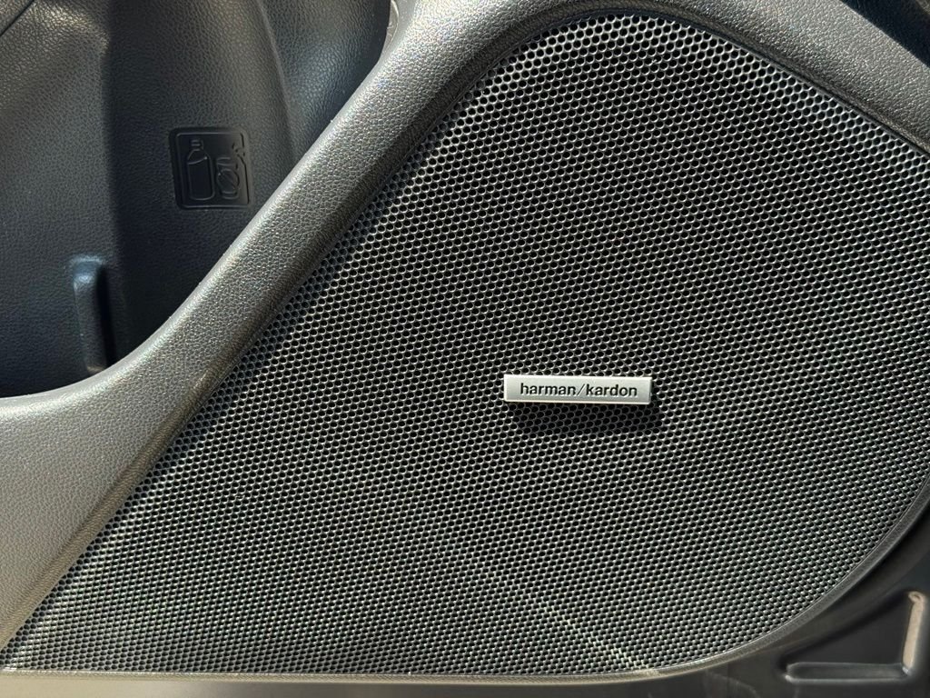 Used 2024 Magnetite Gray Metallic Subaru Limited image 20