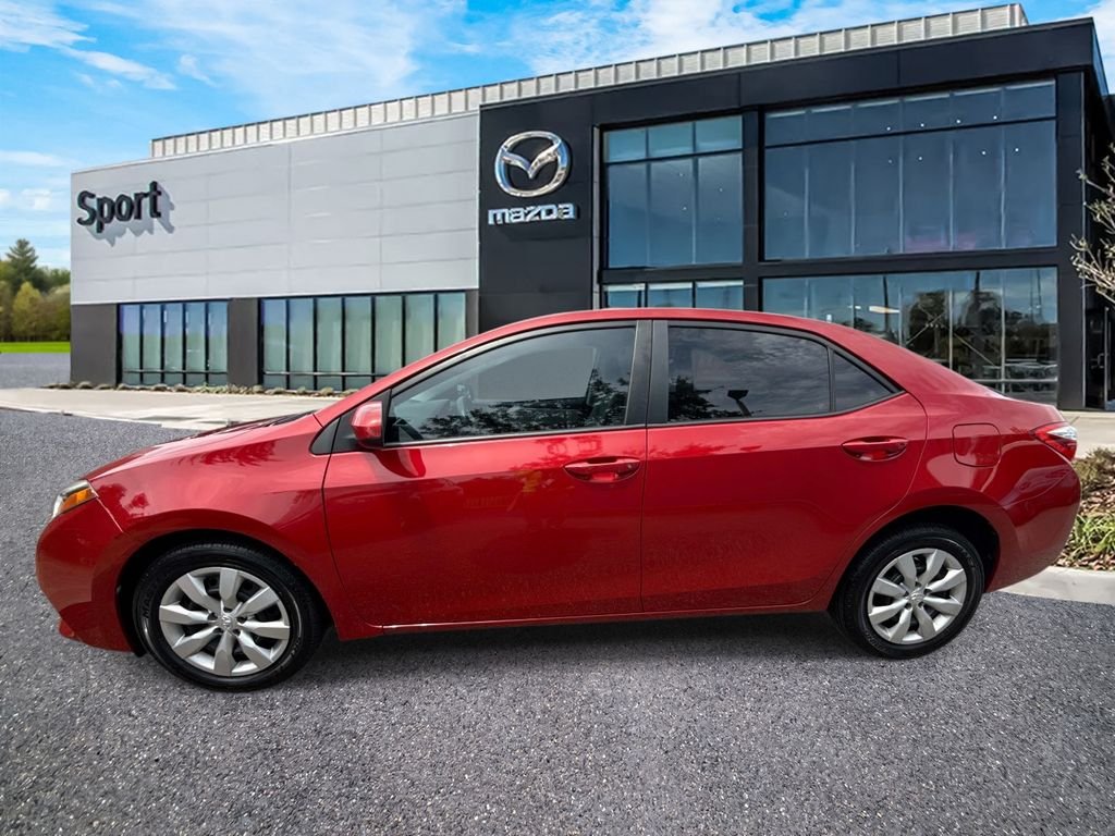Used 2014 Red Toyota LE image 6