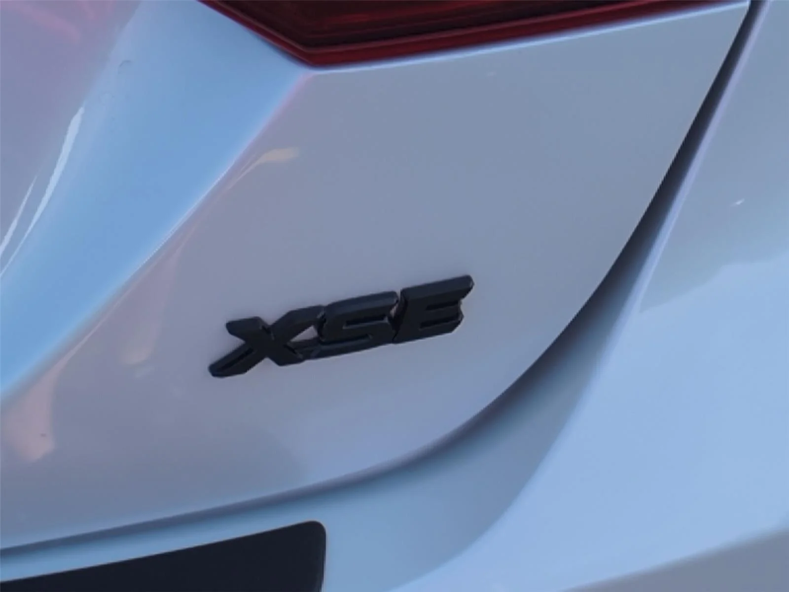 Used 2023 Wind Chill Pearl Toyota XSE image 5