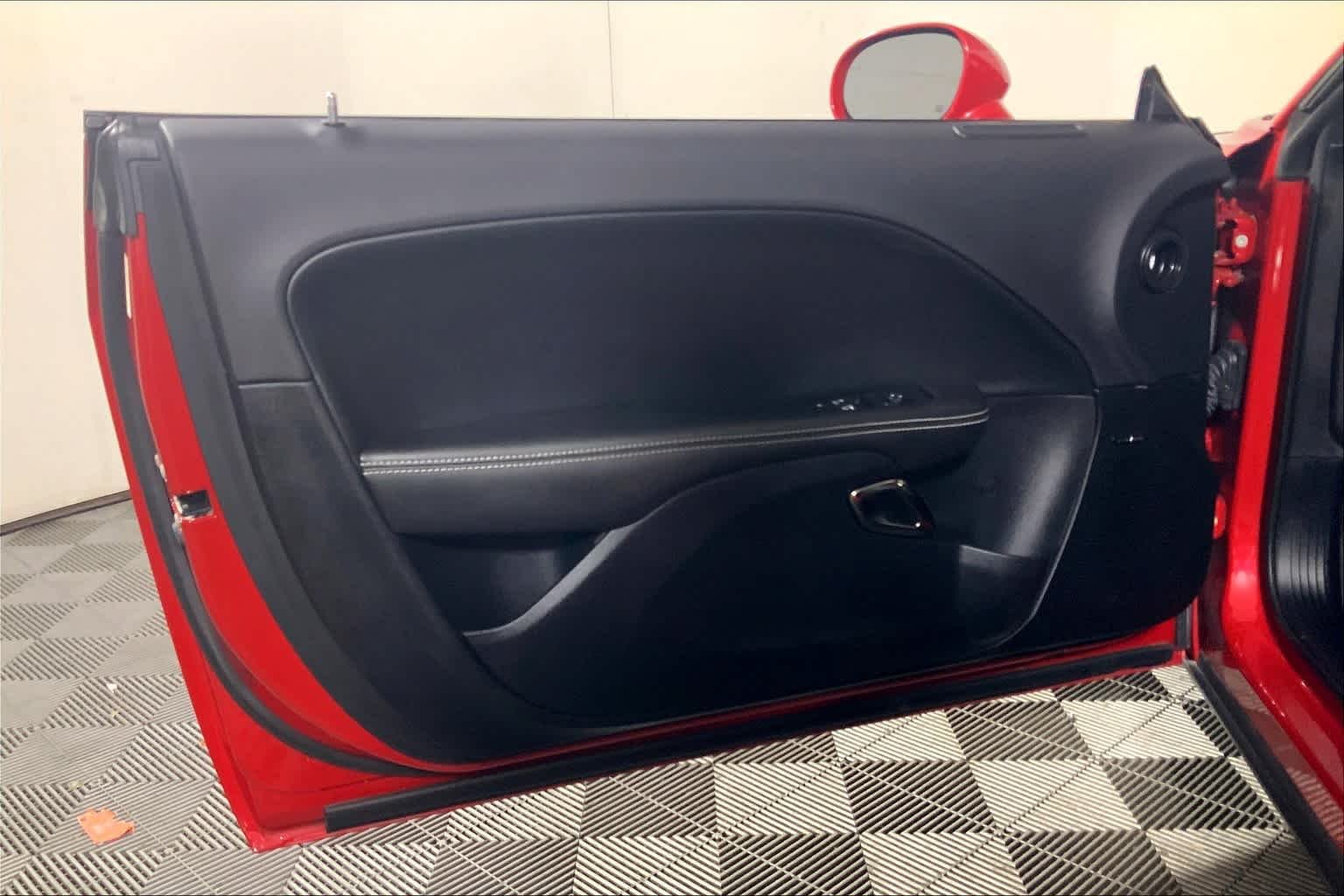 Used 2017 Redline Red Tricoat Pearl Dodge SRT Hellcat image 21