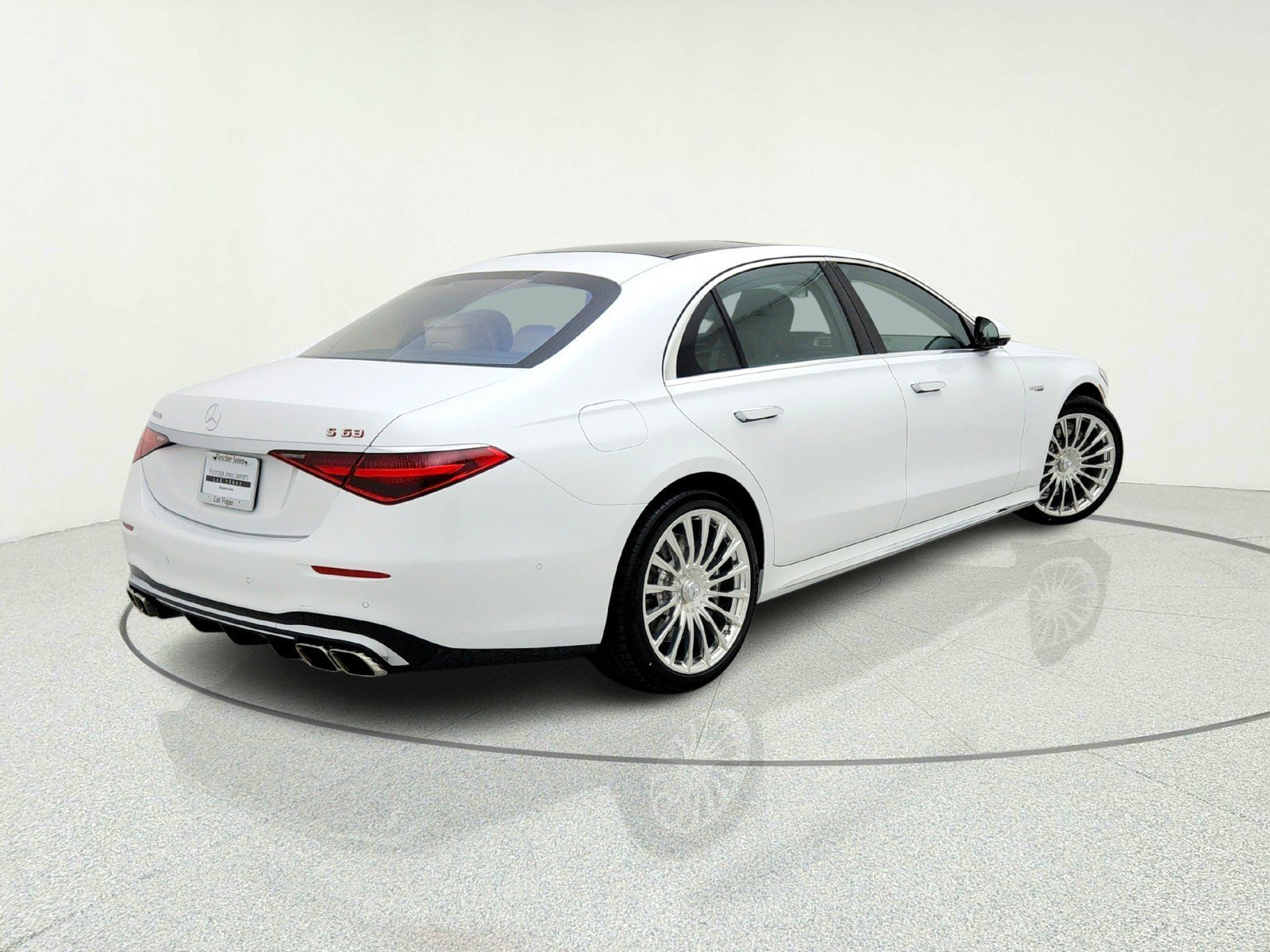 New 2026 MANUFAKTUR Moonlight White Metallic Mercedes-Benz AMG® S 63 E 4MATIC Sedan image 34