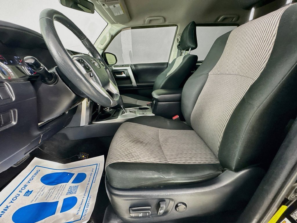 Used 2018 Midnight Black Metallic Toyota SR5 image 22