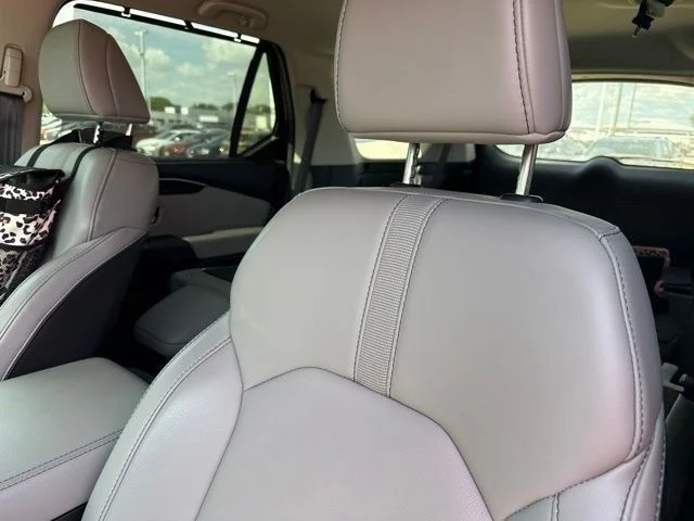 Used 2025 Blue Honda EX-L image 6