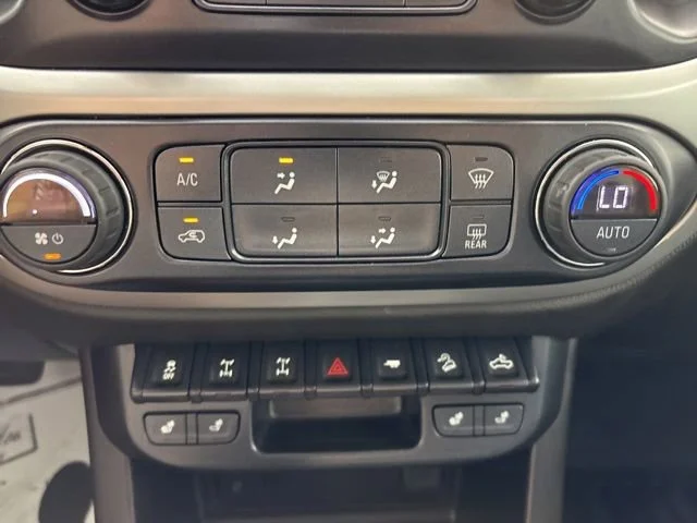Used 2018 SATIN STEEL METALLIC Chevrolet 4WD ZR2 image 18