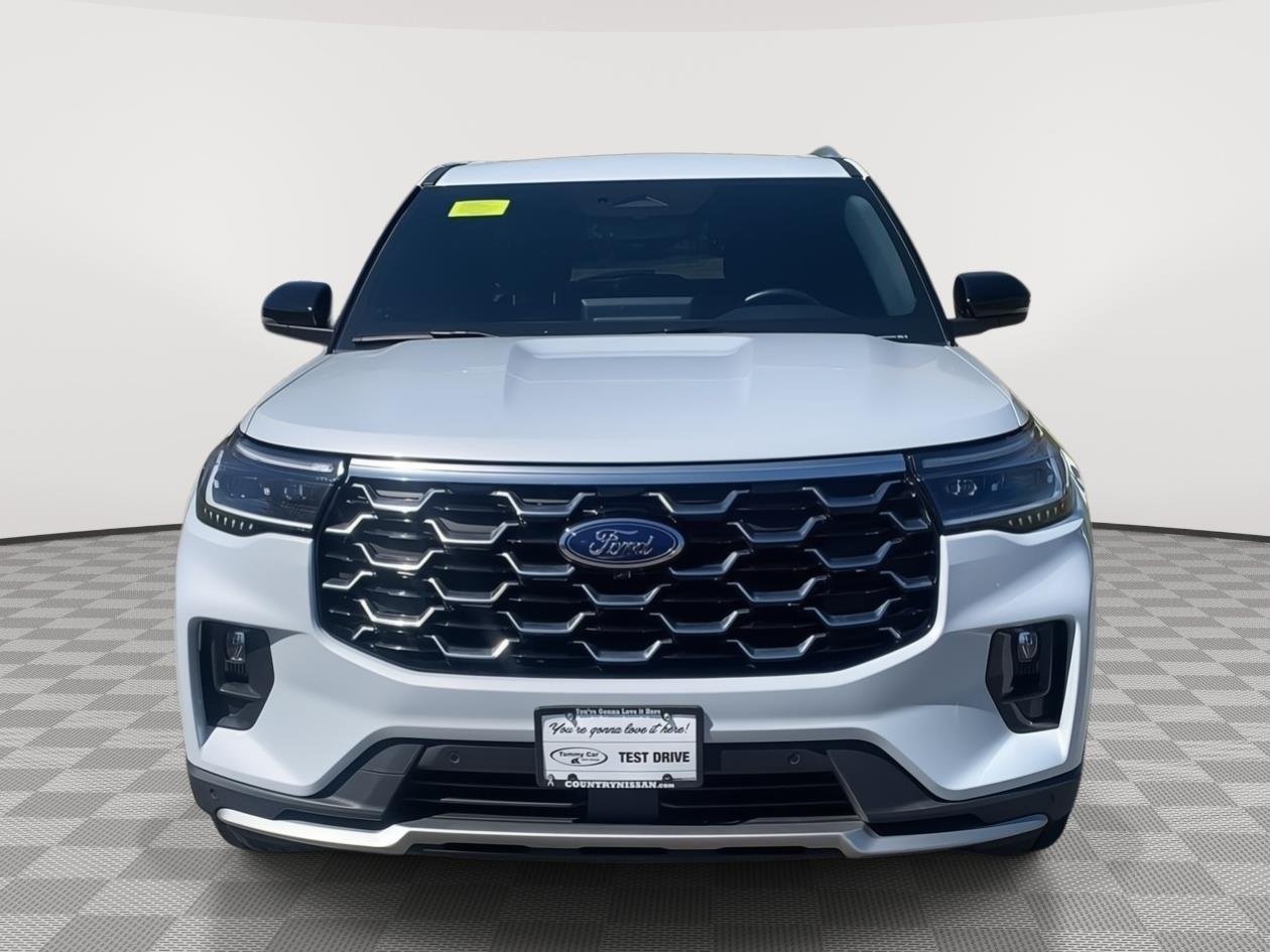 Used 2025 Space White Ford Platinum image 8