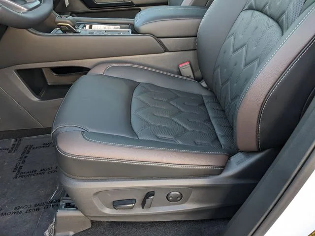 New 2026 Everest White Pearl TriCoat Nissan Platinum image 18