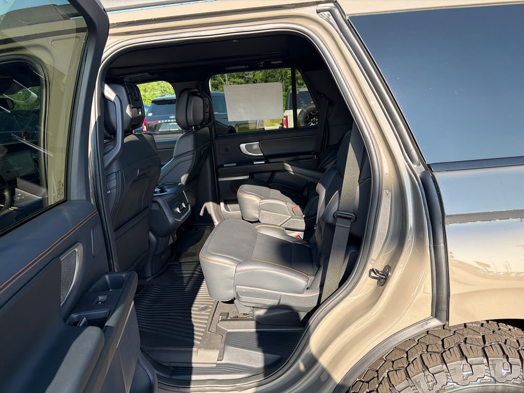 New 2027 Marsh Gray Ford Tremor® image 14
