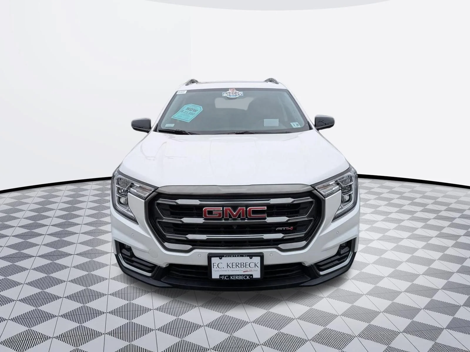 Used 2023 White Frost Tricoat GMC AT4 image 2