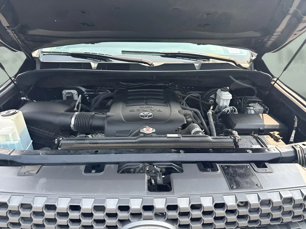 Used 2019 Black Toyota SR5 image 18