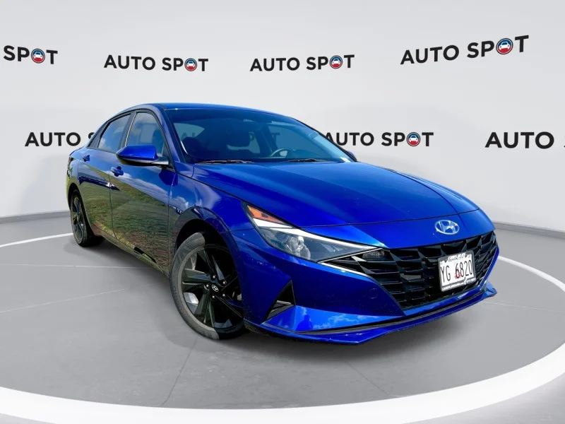 Used 2023 Blue Hyundai SEL image 1