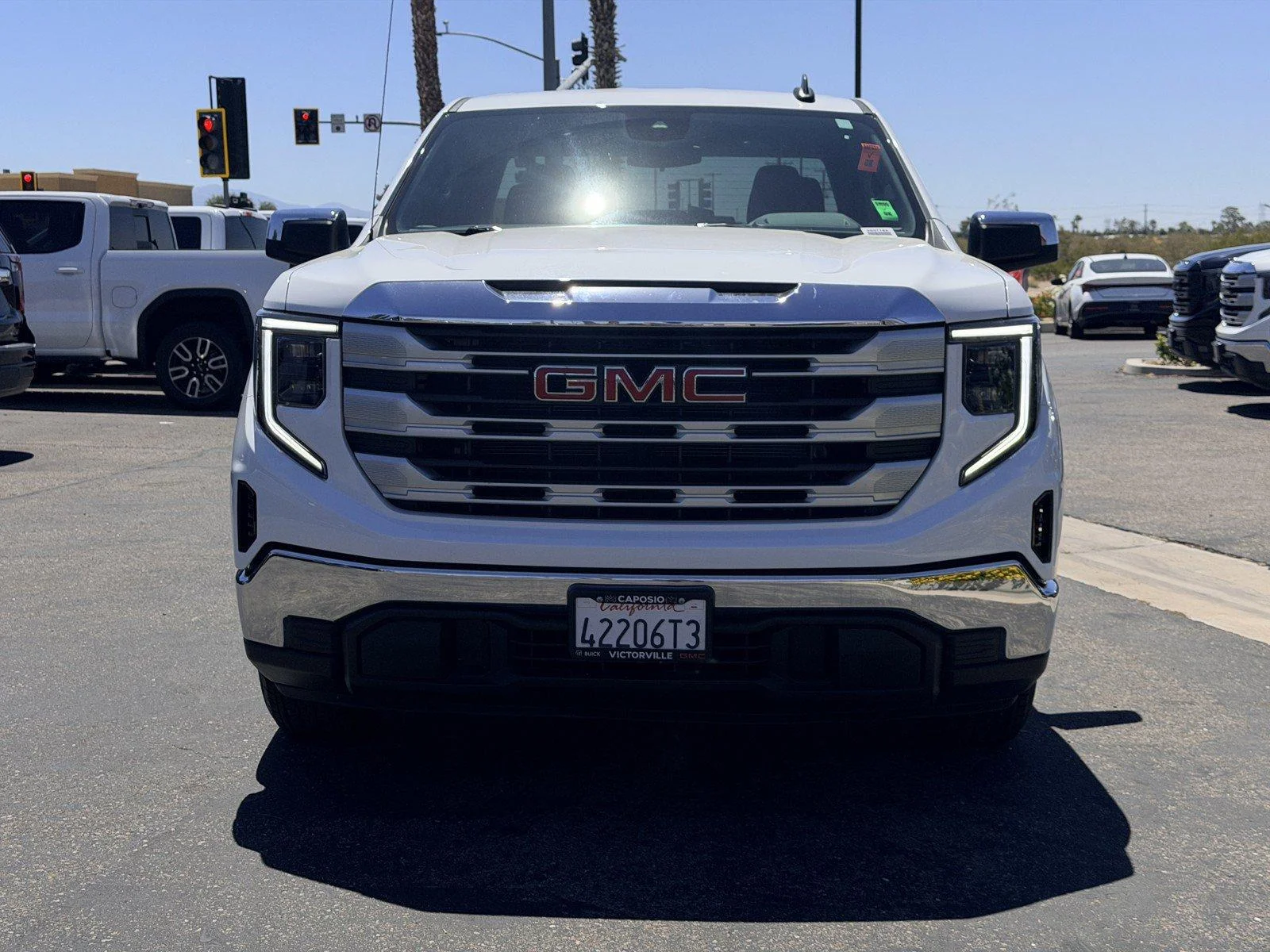 Used 2022 Summit White GMC SLE image 2
