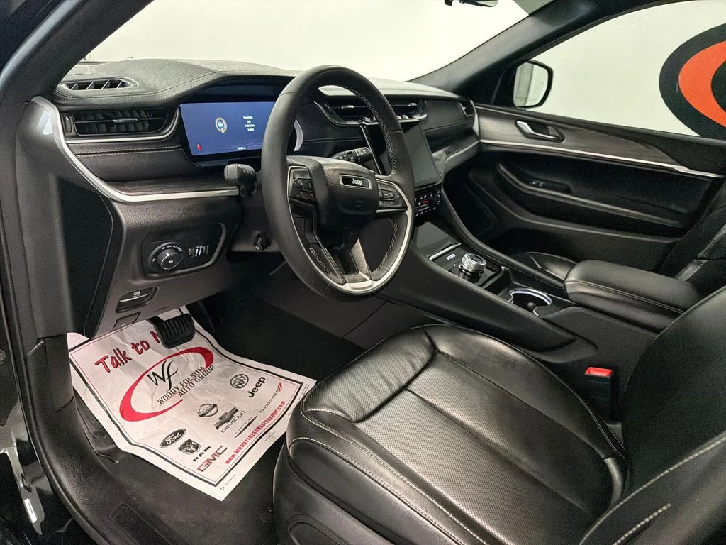Used 2025 Black Jeep Limited image 11