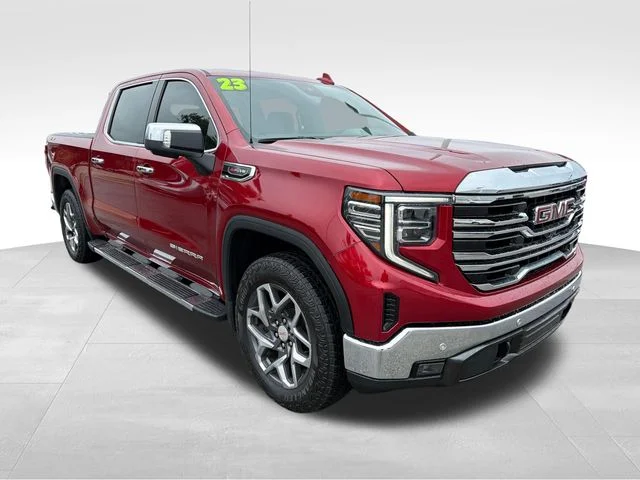 2023 GMC Sierra 4WD Crew Cab Short Box SLT's photo