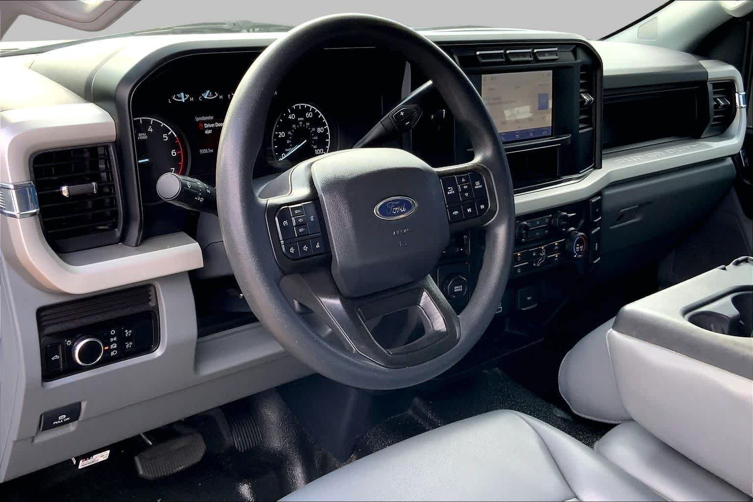 Used 2024 Oxford White Ford XL image 18