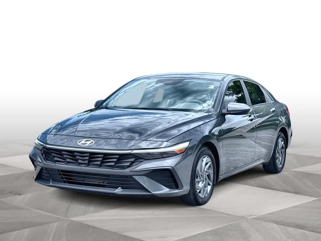 Used 2024 Ecotronic Gray Hyundai SEL image 4