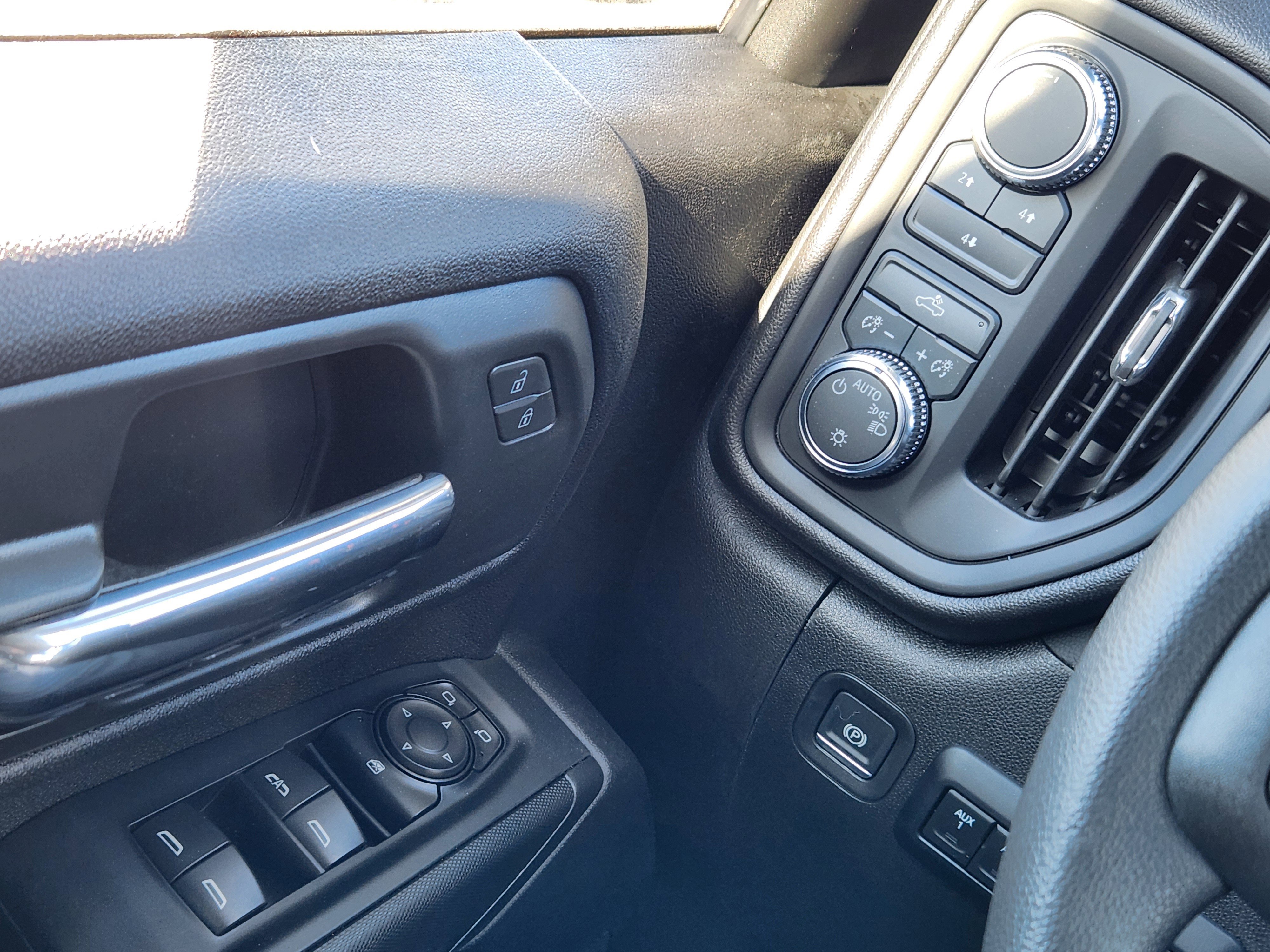 2026 GMC Sierra 2500HD Pro - Photo 15