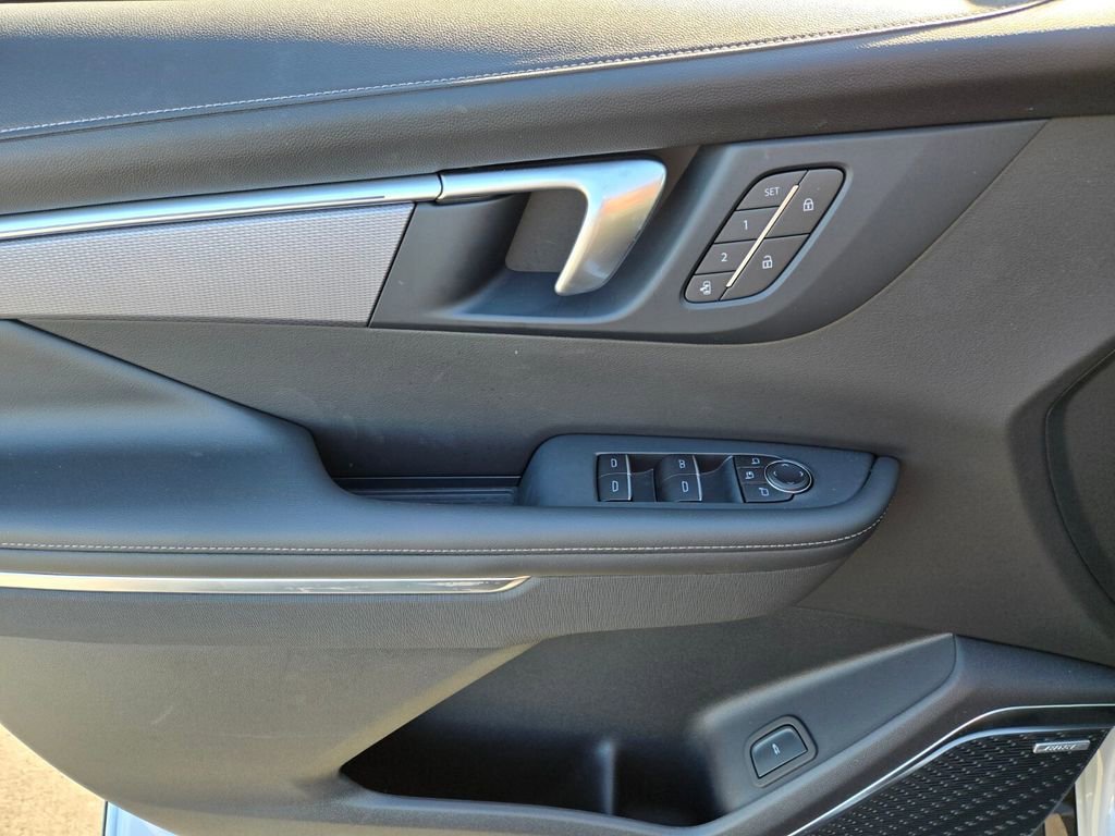 2026 Buick Enclave Sport Touring - Photo 11