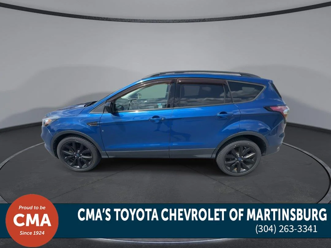 Used 2017 Lightning Blue Ford SE image 5