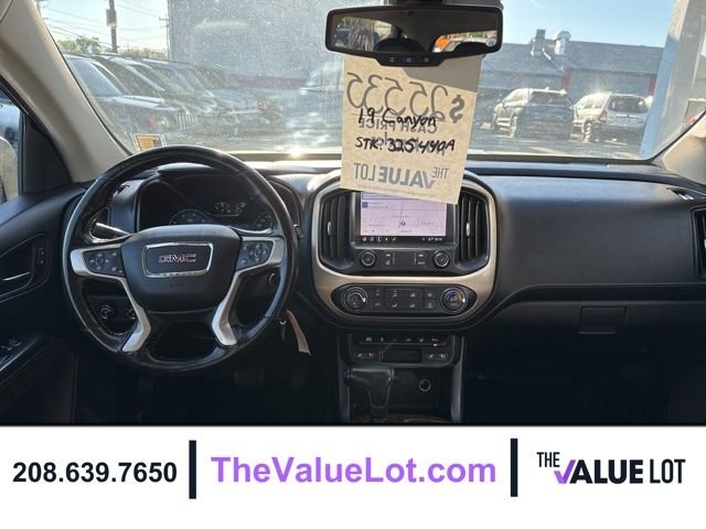 Used 2019  GMC Denali image 15