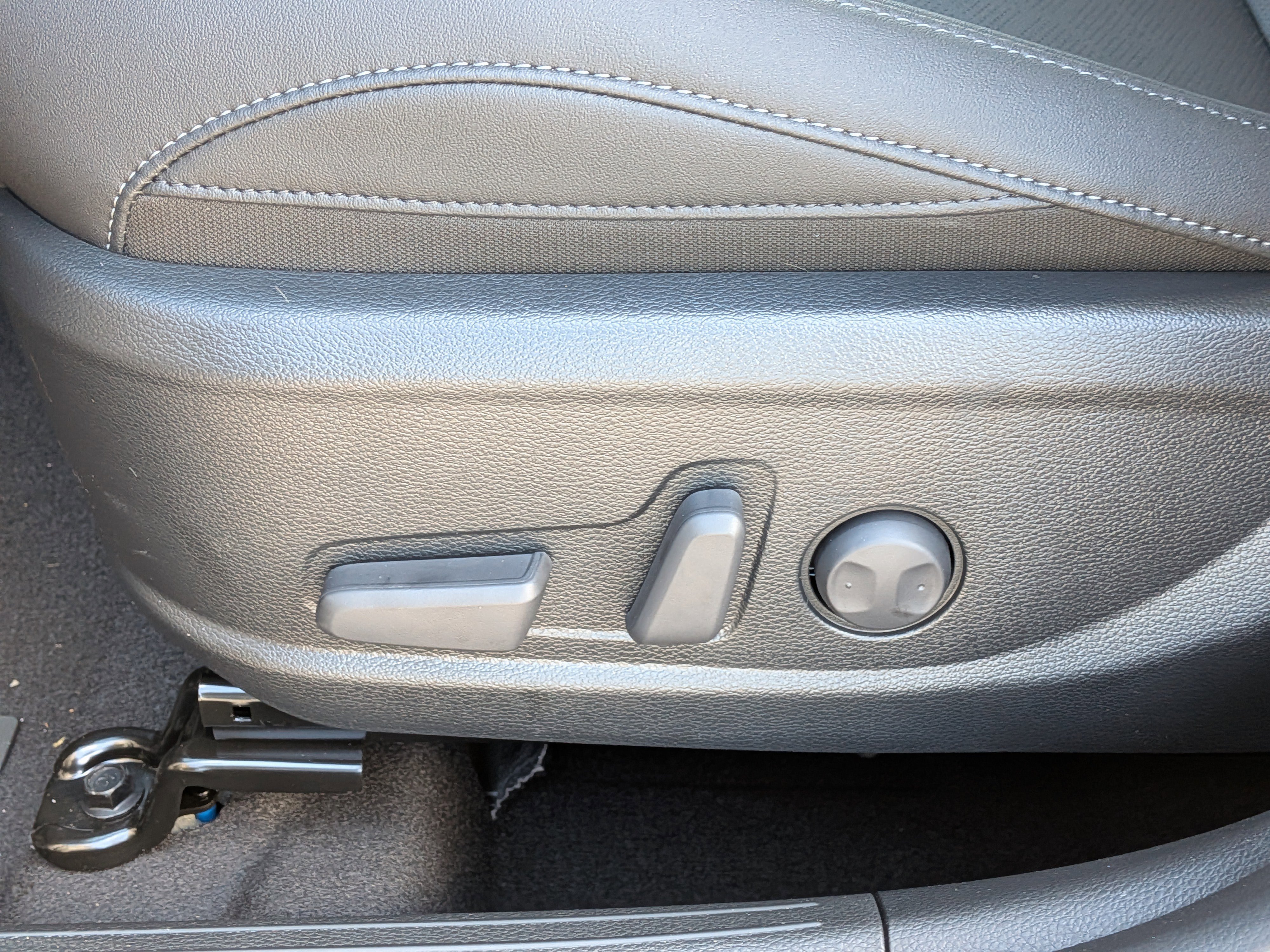 New 2026 Steel Gray Kia EX image 22