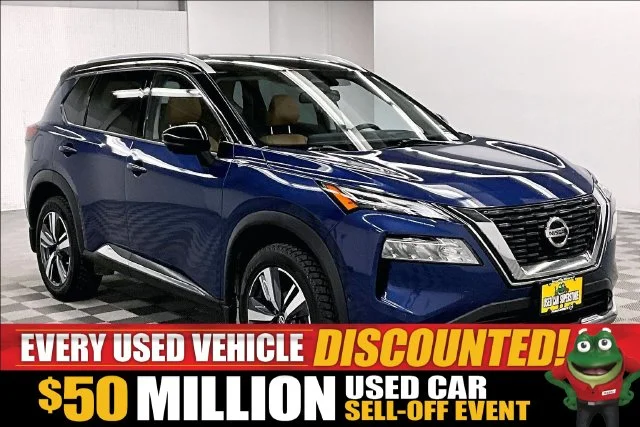 Used 2021 Caspian Blue Metallic/Super Black Nissan Platinum image 1