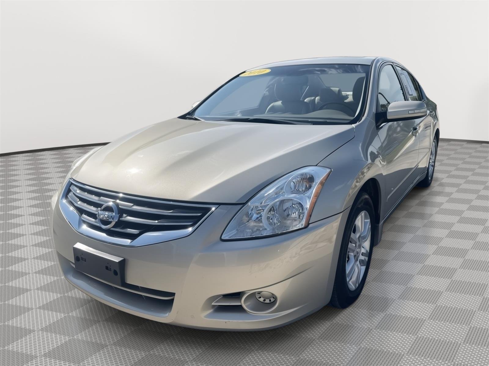 Used 2010 Sonoran Sand Metallic Nissan 2.5 SL image 11